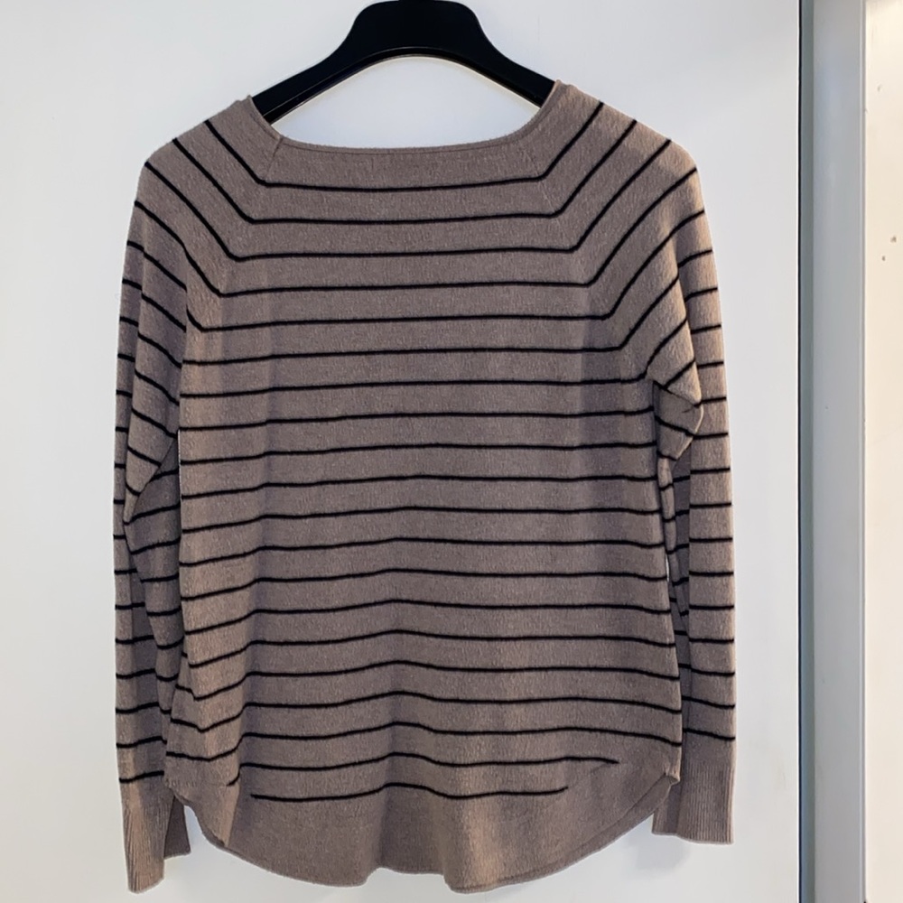 Sweater - Picture 2 of 2